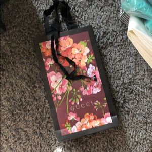Gucci paper shopping bag